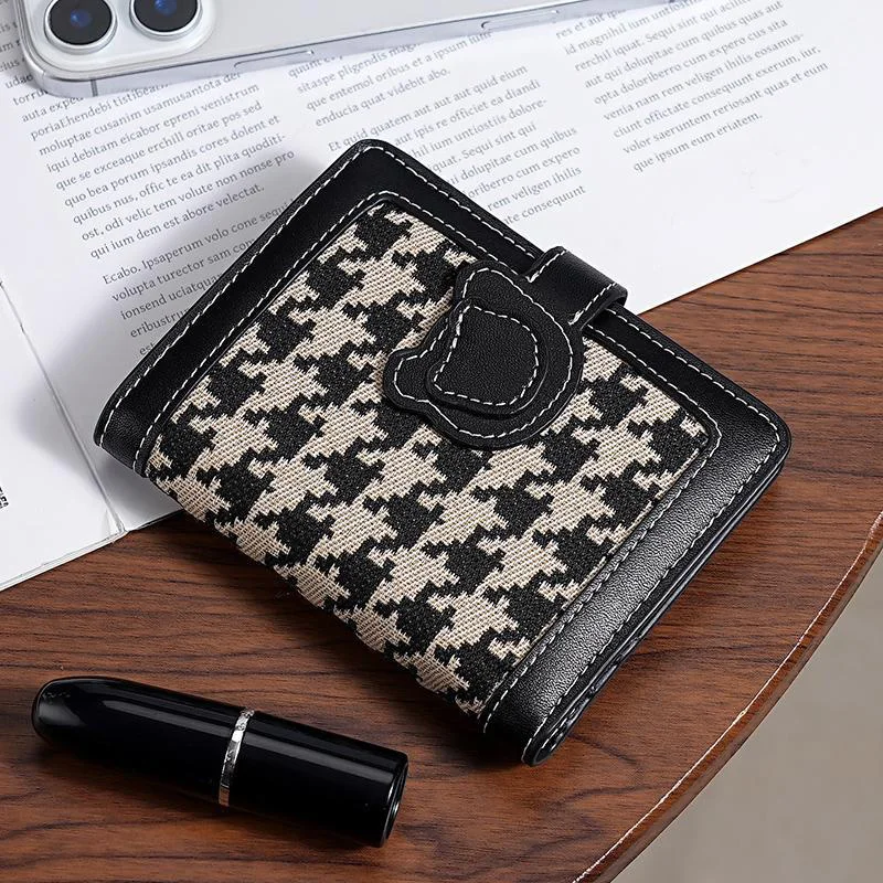 WERLLANDS PU Leather Plaid Bear Buckle Short Wallet