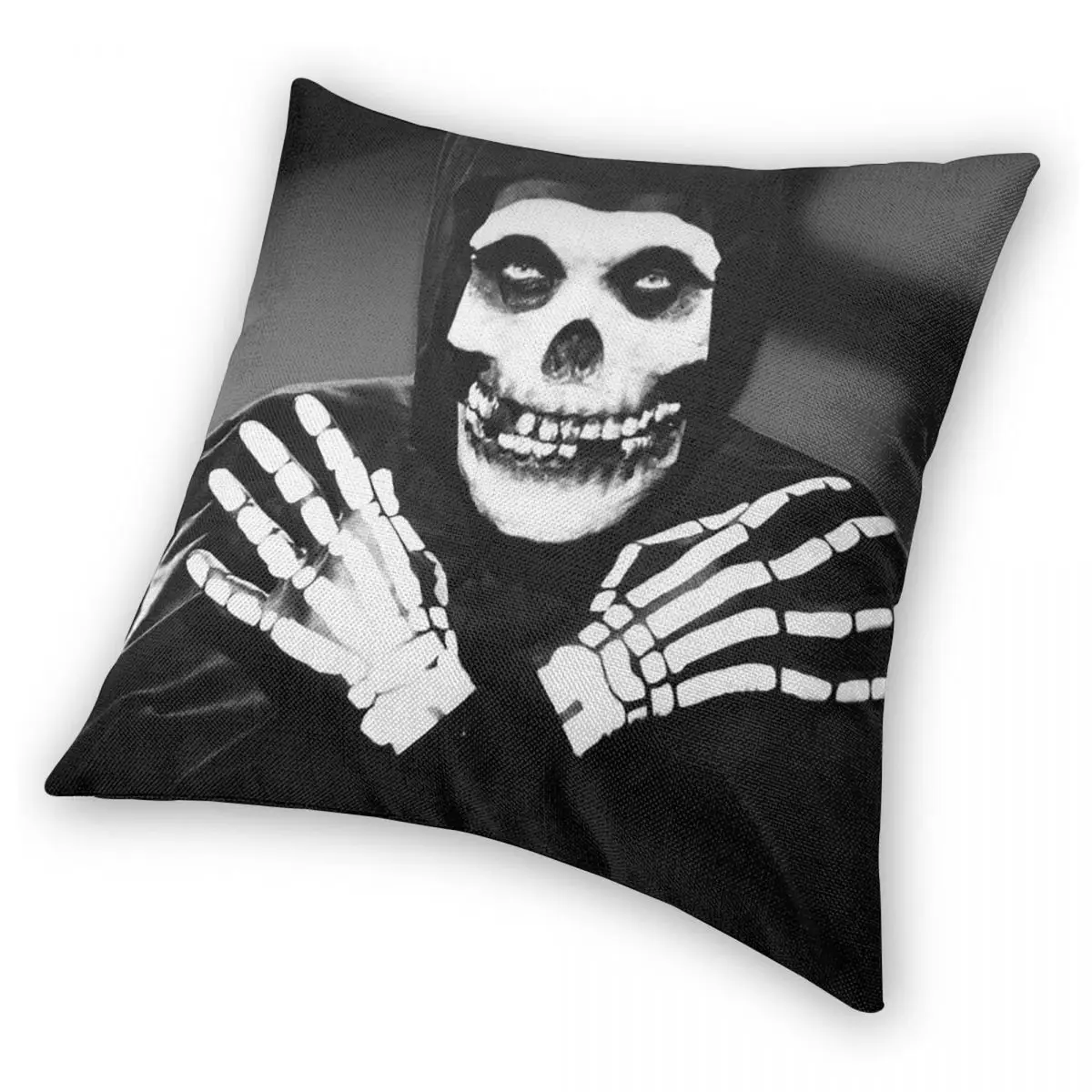 

Misfits Skull Square Pillowcase Pillow Cover Cushion Decor Comfort Throw Pillow For Home Living Room