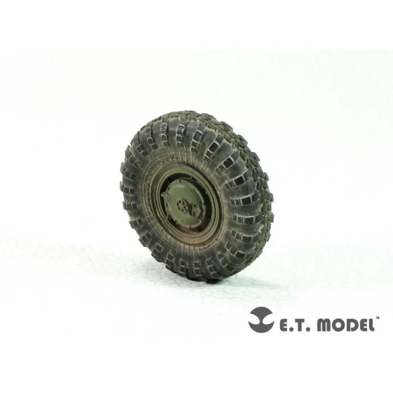 

E.T.MODEL ER35-067 1/35 Russian GAZ39371 High-Mobility Multipurpose Military Vehicle Weighted Road Wheels For TRUMPETER 05594