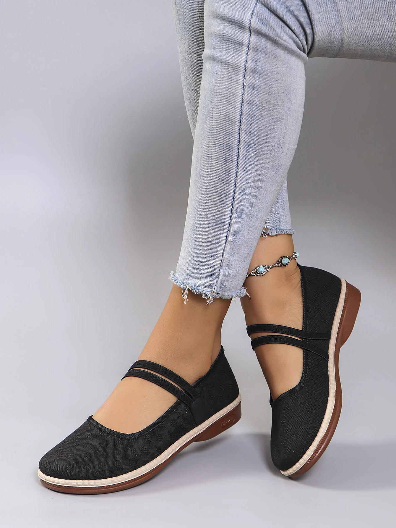 Spring New Women\'s Casual Sports Shoes Comfortable, Breathable, Lightweight, Wear resistant Lazy Shoes, Soft soled Flat Shoes