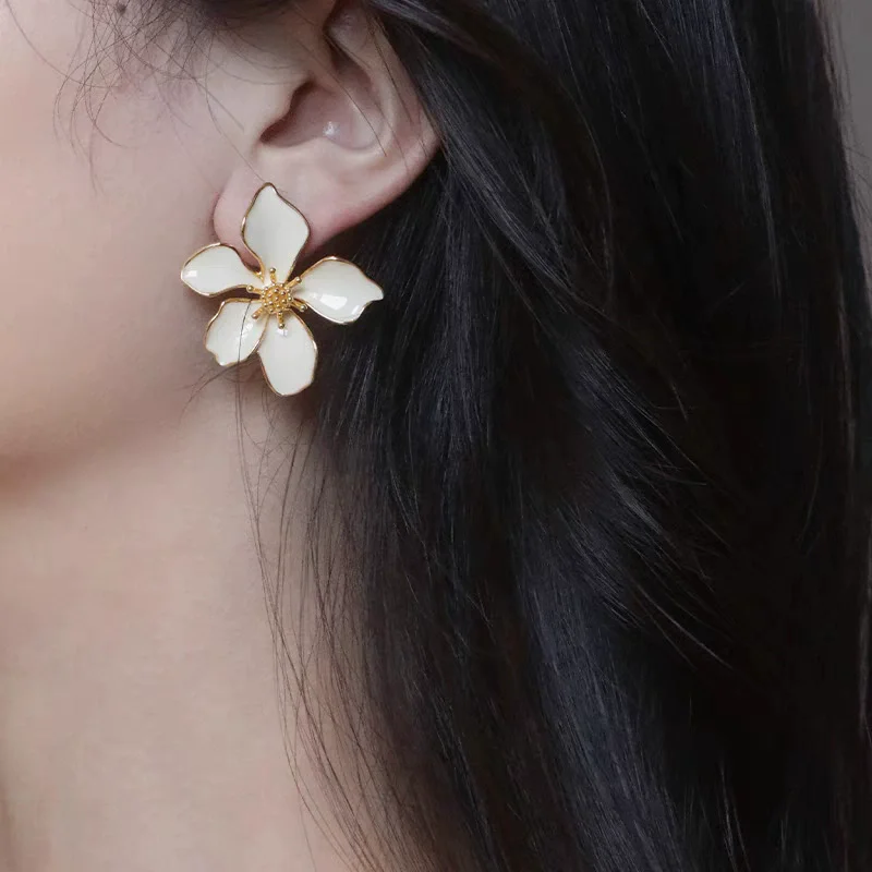Trendy Big Flower Drop Earrings for Women Black Dark Green Enamel Oil Petal Floral Dangle Earrings Elegant Party Jewelry Gift