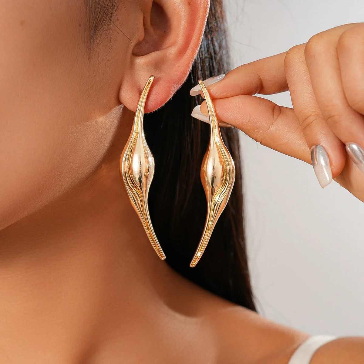 

Kshmir Minimalist Irregular Metal Geometric Stud Earrings For Women Europe America Style Personalized Party Wedding Jewelry