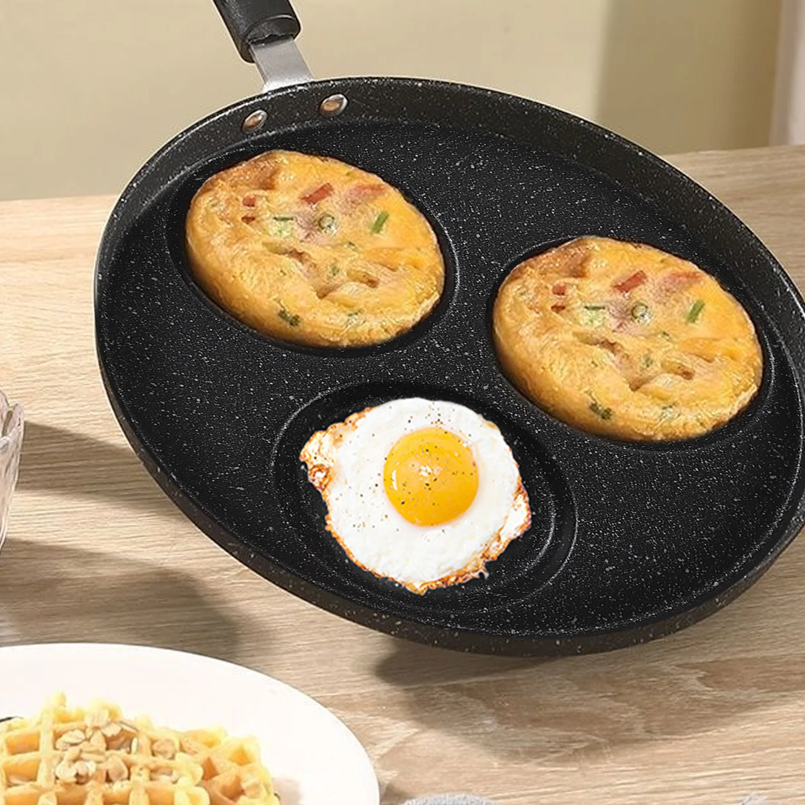 

1pc Non-Stick Fried Egg 3-Compartment Iron Frying Pan For Induction Cooker Multipurpose Kitchen Use Waffle Egg Pan