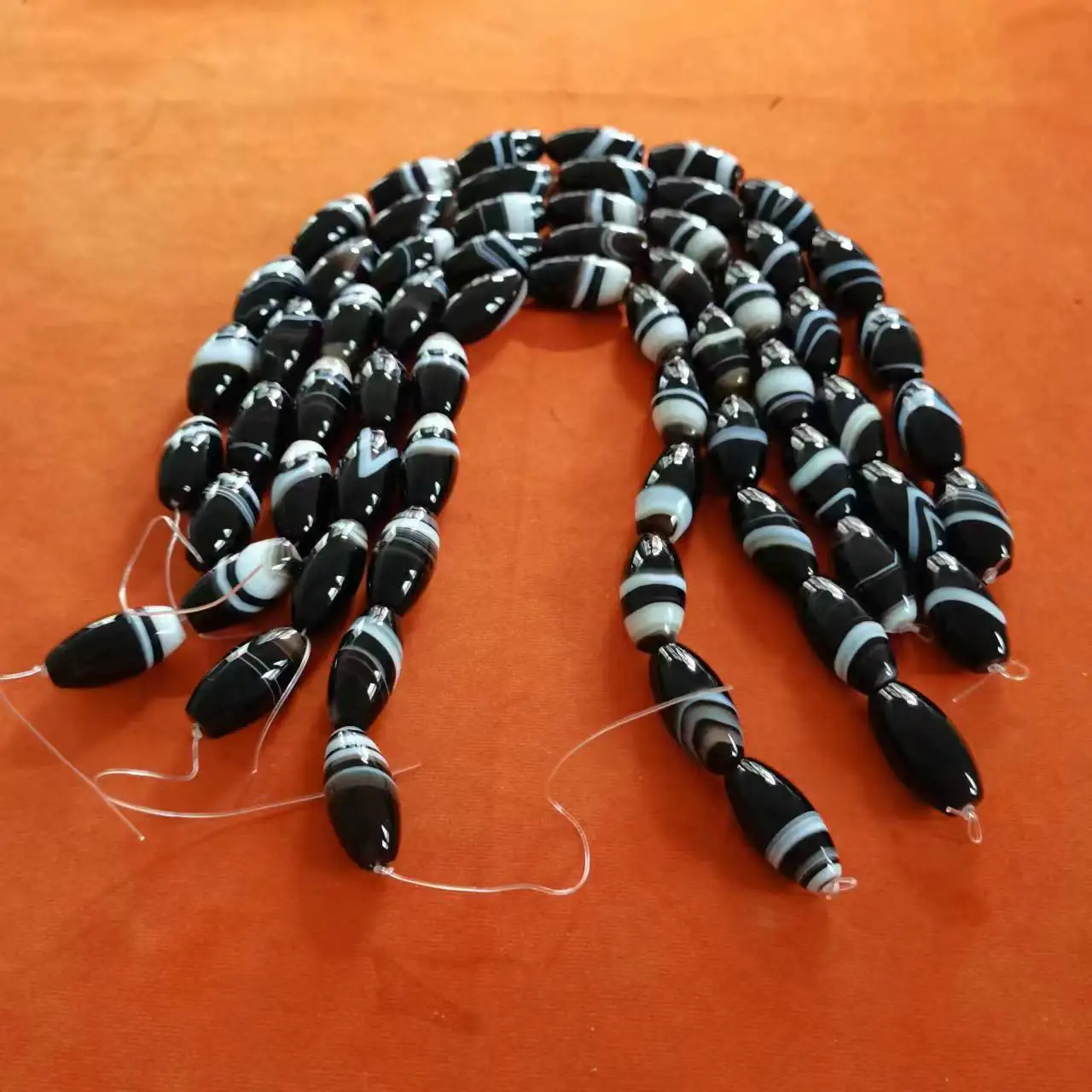 1pcs/lot natural stone homologous wide stripe wrapped silk old agate beads black white long bulk accessories gem jewelry amulet