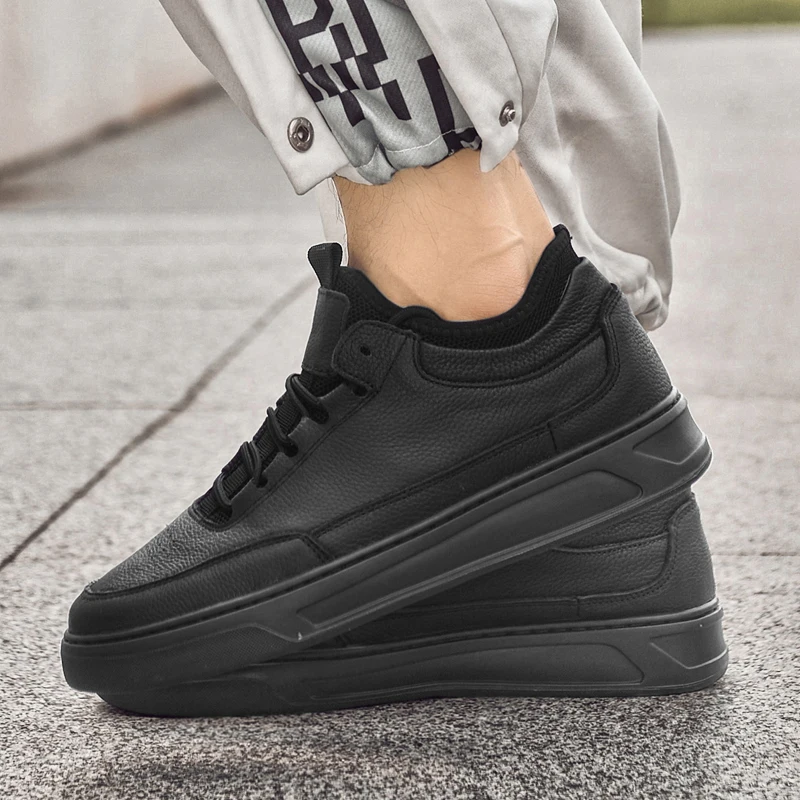 2025 أحذية جلدية للرجال، بما في ذلك الأحذية الرياضية، والأحذية الكاجوال، وأحذية المشي لمسافات طويلة في الهواء الطلق، وأحذية القيادة وأحذية العمل