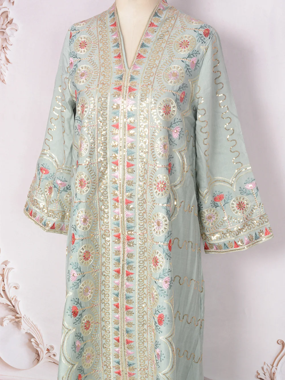 Ramadan Eid Regular-Fit Moroccan Kaftan Dress Women Abaya-Sequins & Thread Embroidery, V Neck. Evening Party Dubai Muslim Dress