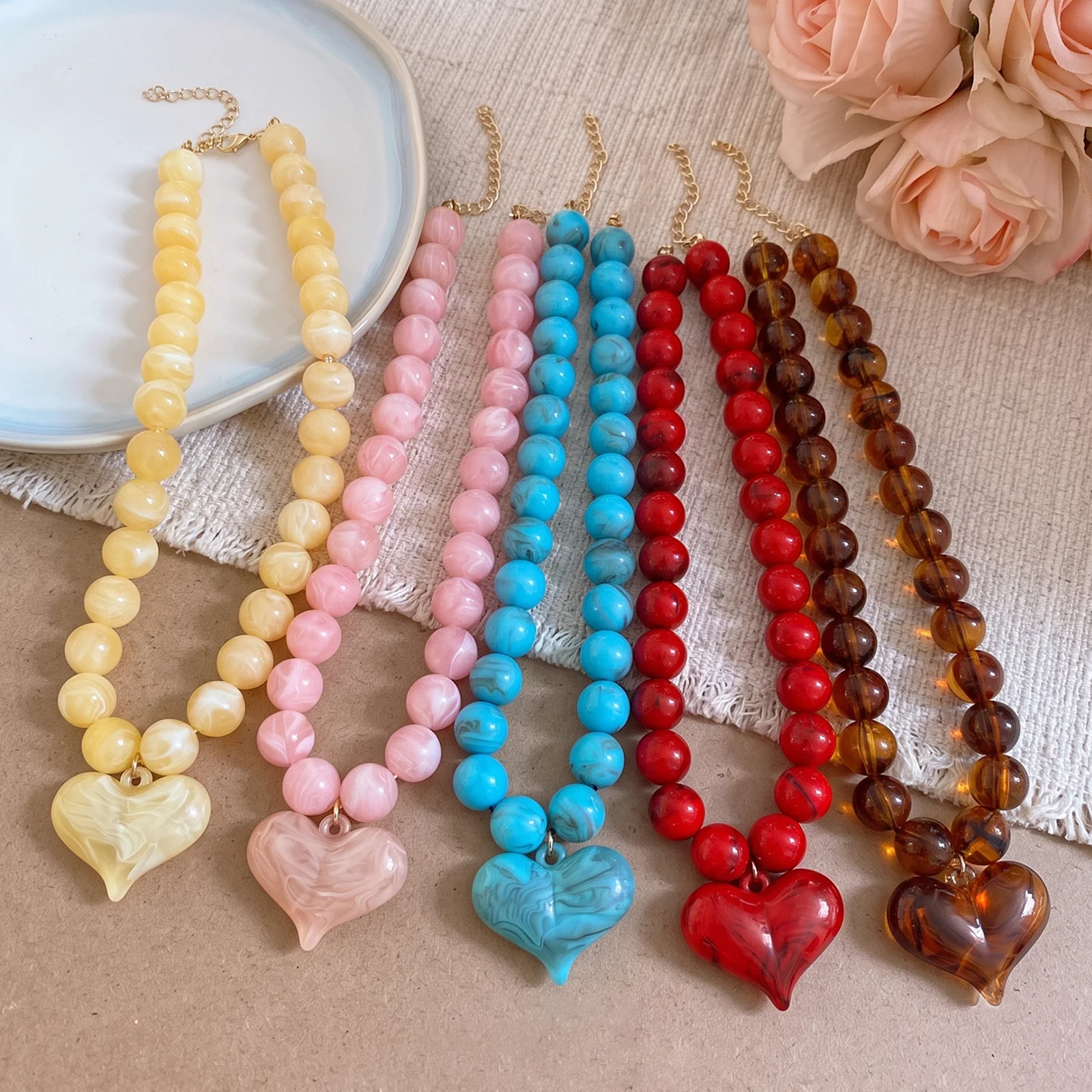 Acrylic Bead Heart Pendant Necklaces Choker 5 Colors, Vacation Daily Necklace & Sweet Women Jewelry Gift For Women Friends