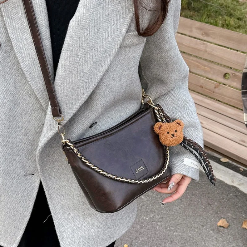 

Elegant Leather Women's Tote Bag High-End Luxury Brand Fashionable Famous Paris Designer Vintage Daily Commuter Bag​