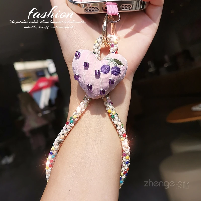 Tali Gantungan Ponsel Cherry Heart Tali Pergelangan Tangan Pendek, Tali Gantungan Casing Ponsel Anti Jatuh untuk Luar Ruangan Produk Baru