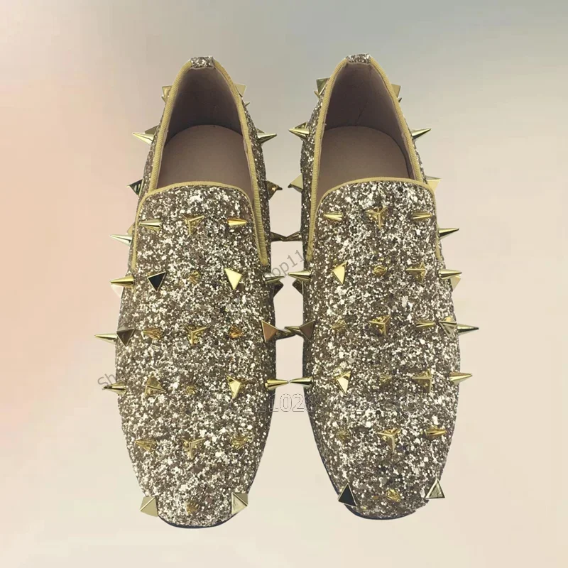 

Gold Sequins Spikes Decor Giltter Low Top Loafers Fashion Slip On Men Shoes Luxury Handmade Party Feast Banquet Men Dress Shoes