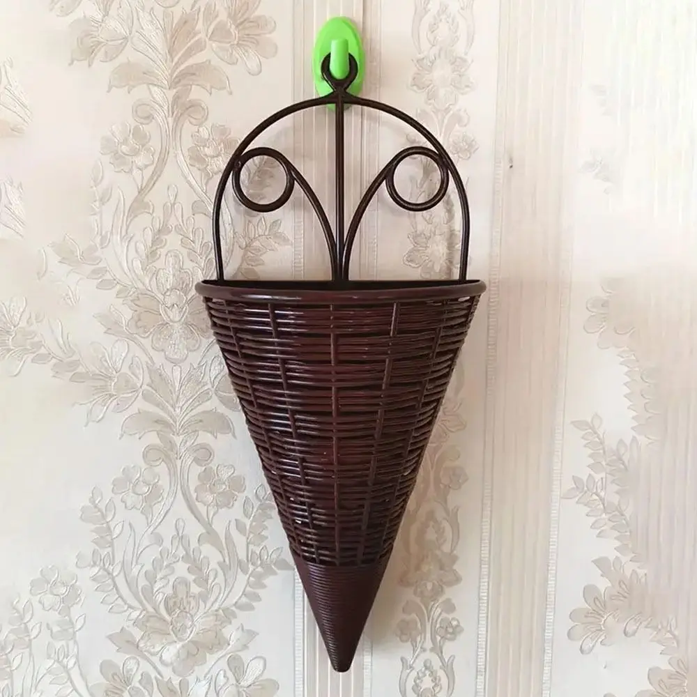 Triangle Imitation Rattan Hanging Flower Basket Simulation Wall Hanging Flower Vase Pot Plastic