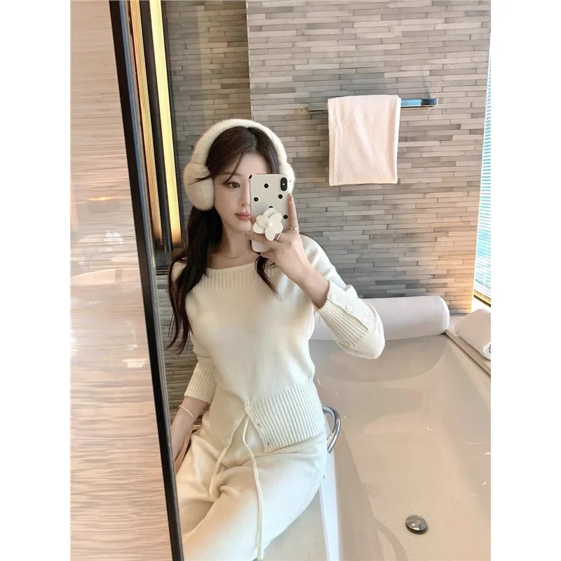 

Pullovers Womens Crochet Striped Pattern Linear Design Classic Reference Traditional Construction Timeless Appearance Enduring