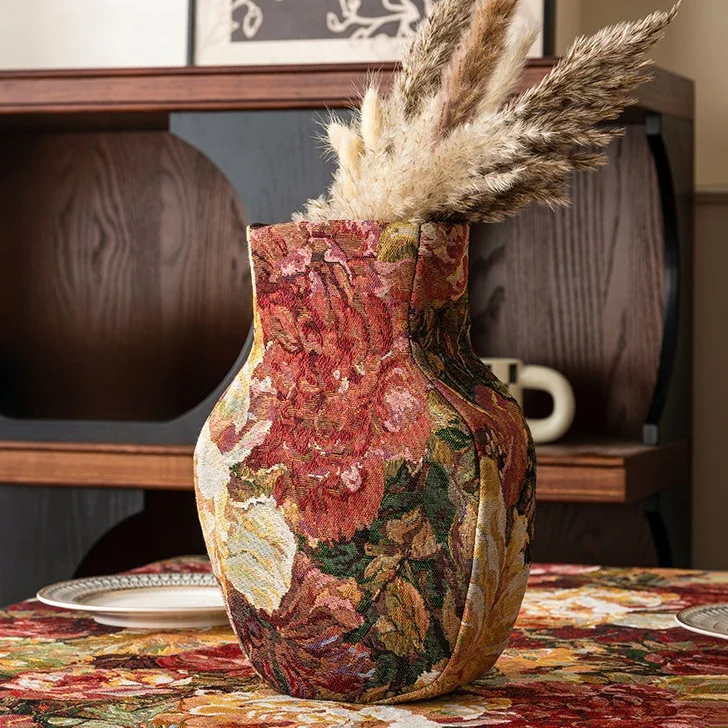 

Hand Woven Jacquard Style Printed Pattern Table Vase For Wedding Centerpieces Plant Vase For Indoor Office Desktop Decent Gift