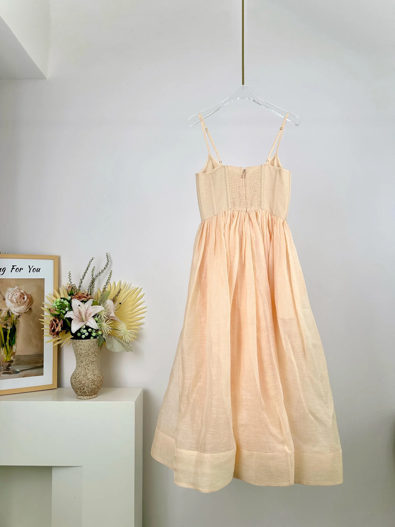 Spring new, silk hemp in the long halter dress, light peach powder, pleats, A-line skirt, temperament