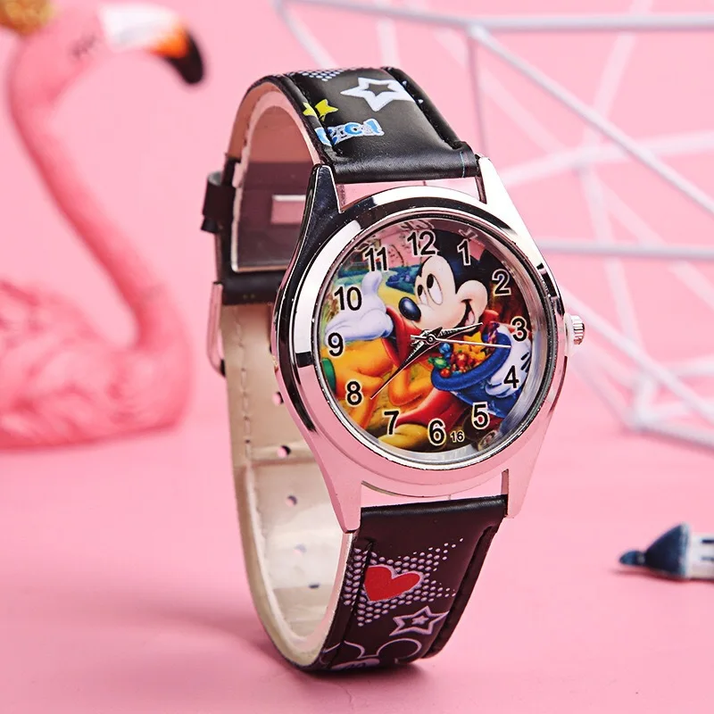 Patrón de estilo aleatorio con caja Disney Mickey reloj para niños figura de anime Minnie Spiderman reloj de cuarzo reloj para niños regalos de cumpleaños