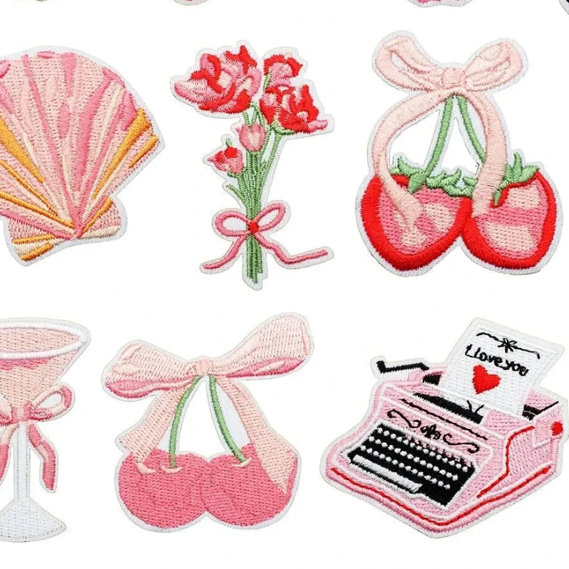 

Pink Sweet Flavor Embroidered Valentine's Day Bear Patch Clothes New Decoration Pink Love Embroidery Logo Stamp