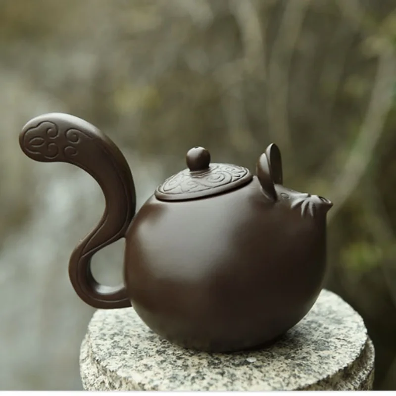 

Chinese Old Yixing Purple Clay Teapot, Handmade Zodiac Mouse Zisha Pot, Collectible Purple Sand Tea Pot exquisite handicraft
