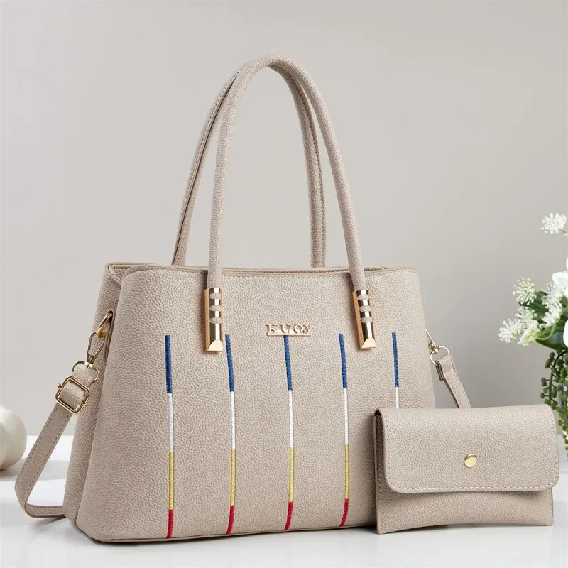 

Stylish Casual Messenger Bag For Women Vintage Leather Diaper Bag Large Capacity Minimalist Crossbody Tote Elegant Designer