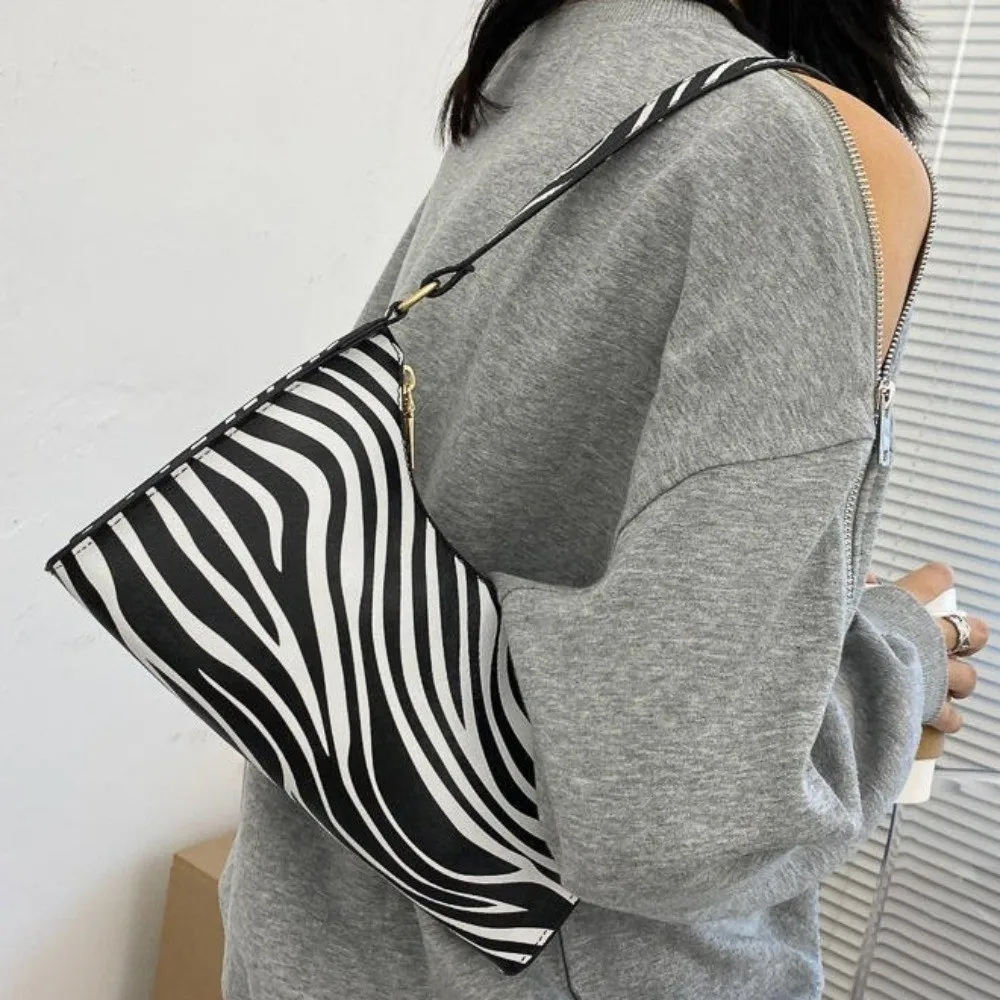 

PU Leather Leopard Shoulder Bags Durable Soft Underarm Handbags High Quality Convenient Cow Pattern Armpit Purse Casual Use