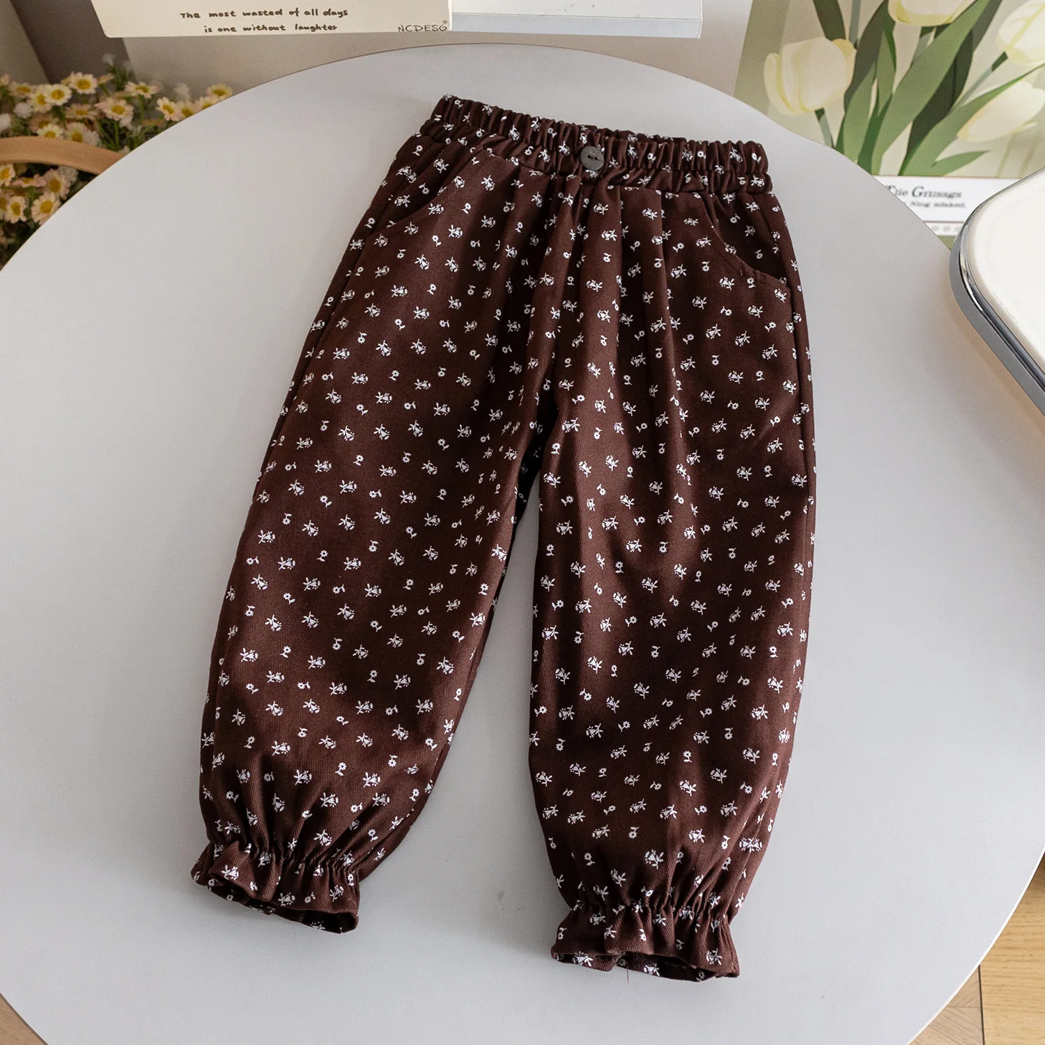 الفتيات جديد 2025 الخريف السراويل واسعة الساق الكورية الأزهار مستقيم الساق السراويل الربيع والخريف السراويل الأطفال Sweatpants