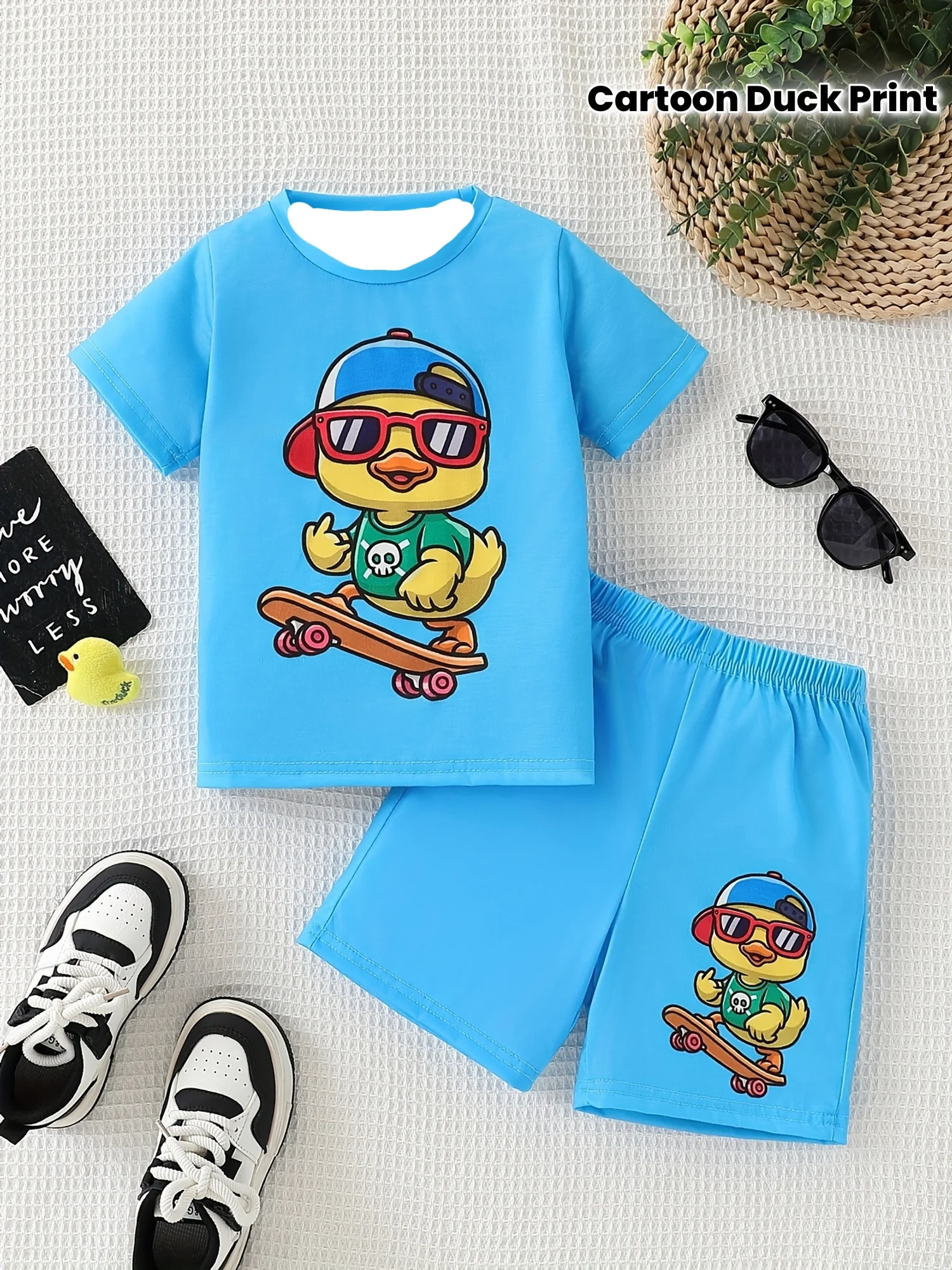 

2-piece Cartoon Duck Printed Boys' Shorts Set Suitable for Outdoor Activities, Summer Casual Wear, 3D Printed Set