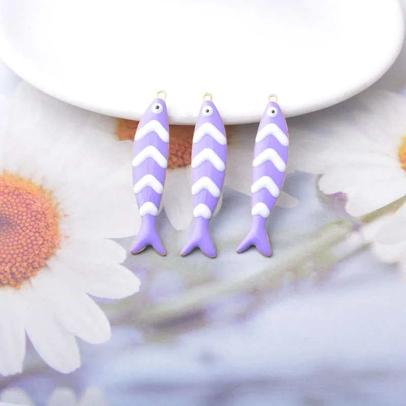 6 Stück Fisch-Ohrringe Anhänger aus Kupfer, beidseitig emailliert, niedliche Meereslebewesen-Fisch-Charms, DIY-Schmuckzubehör – Detail 8