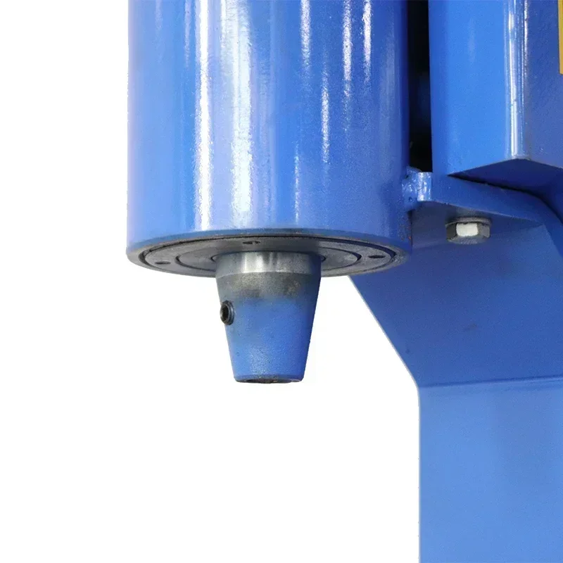 Plaquette de frein, machine à riveter, à vendre