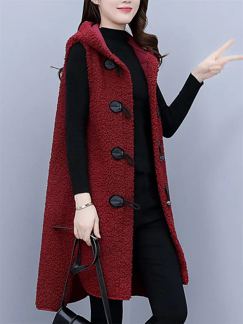 

Sleeveless Lamb Fur Winter Long Vest Jacket Women's 2024 New Autumn Trend Large Size Horn Buckle Hooded Waistcoat Abrigos T116