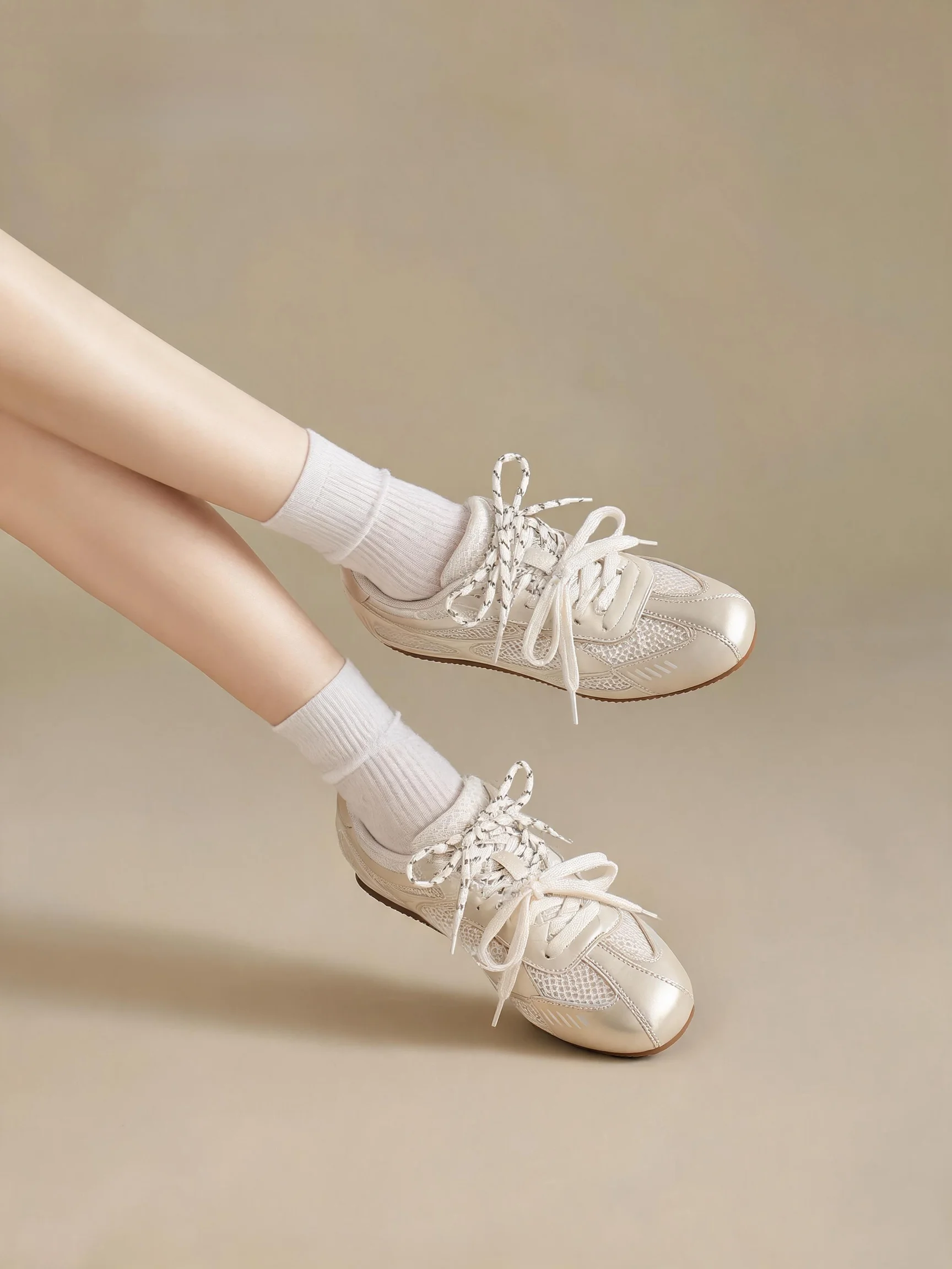 sandales-decontractees-pour-femmes-miu-style-ballet-en-maille-rehaussantes-pour-l'ete-et-l'automne-modele-agan-board-little-white