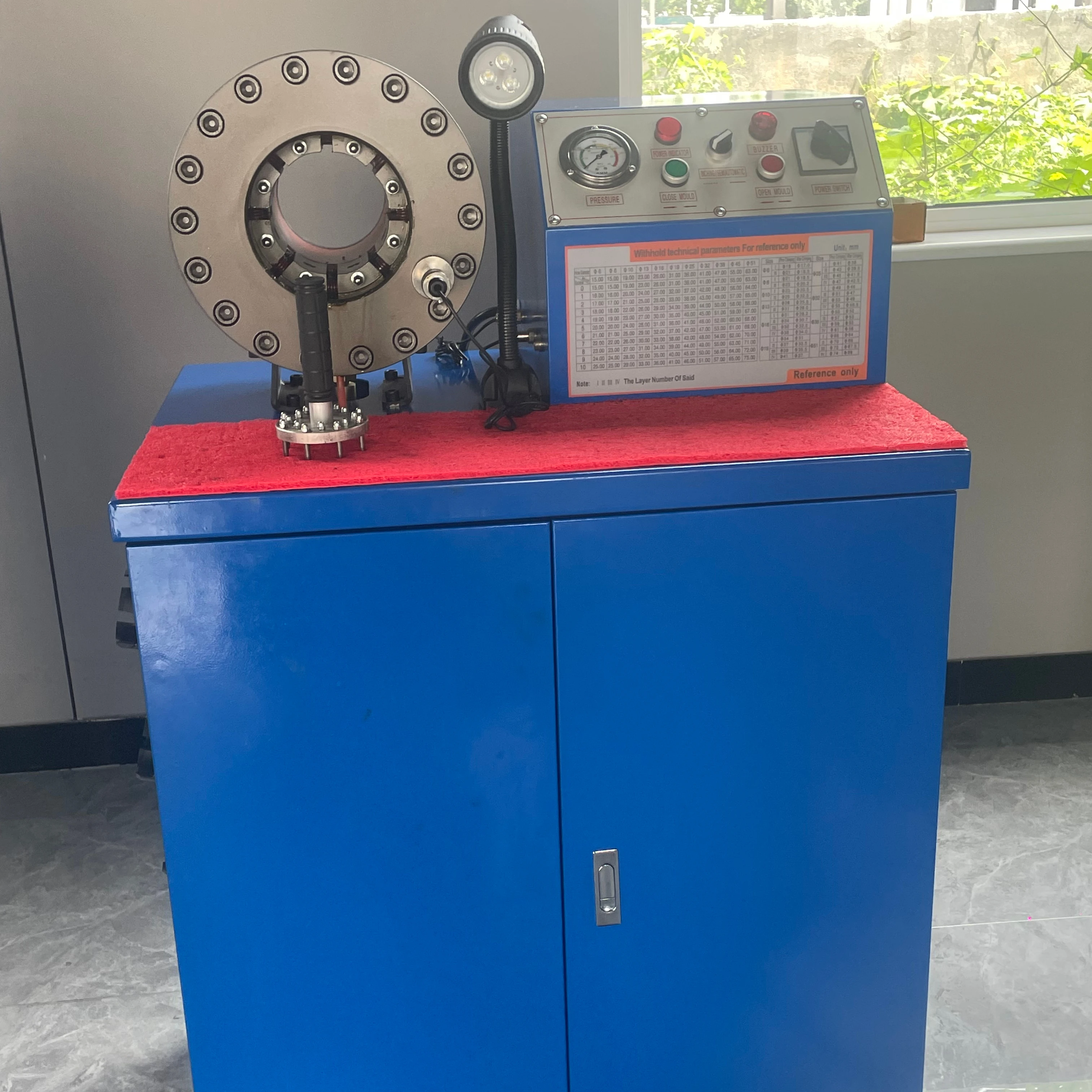 

Высококачественная многофункциональная 2-дюймовая 4-дюймовая 6-дюймовая гидравлическая стальная труба из нержавеющей стали, бесшовная термоусадочная машина