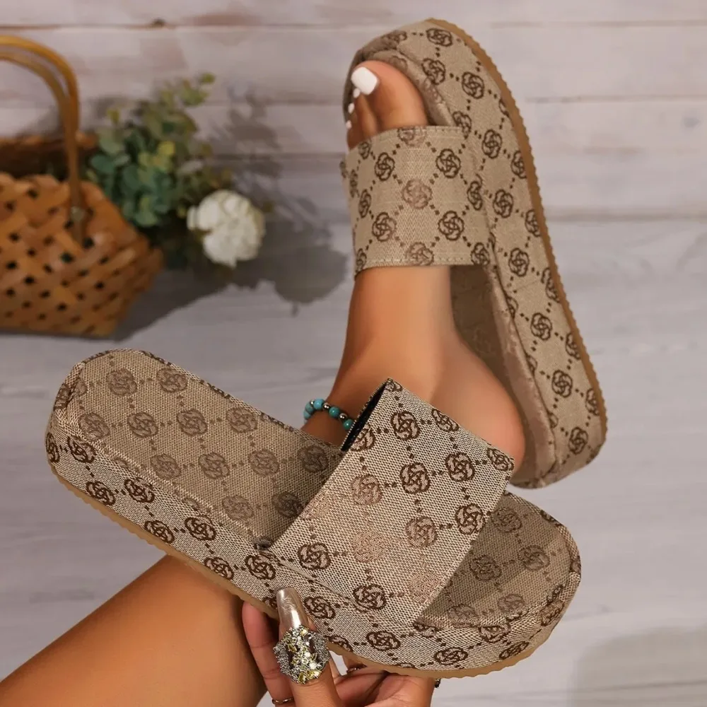Neue Damen-Slipper, Sommer-Mode-Plateau-Sandalen, dicke Sohle, einfarbige Slipper, Party- und Strand-Sandalen für Damen, Damen-Slides. – Detail 7