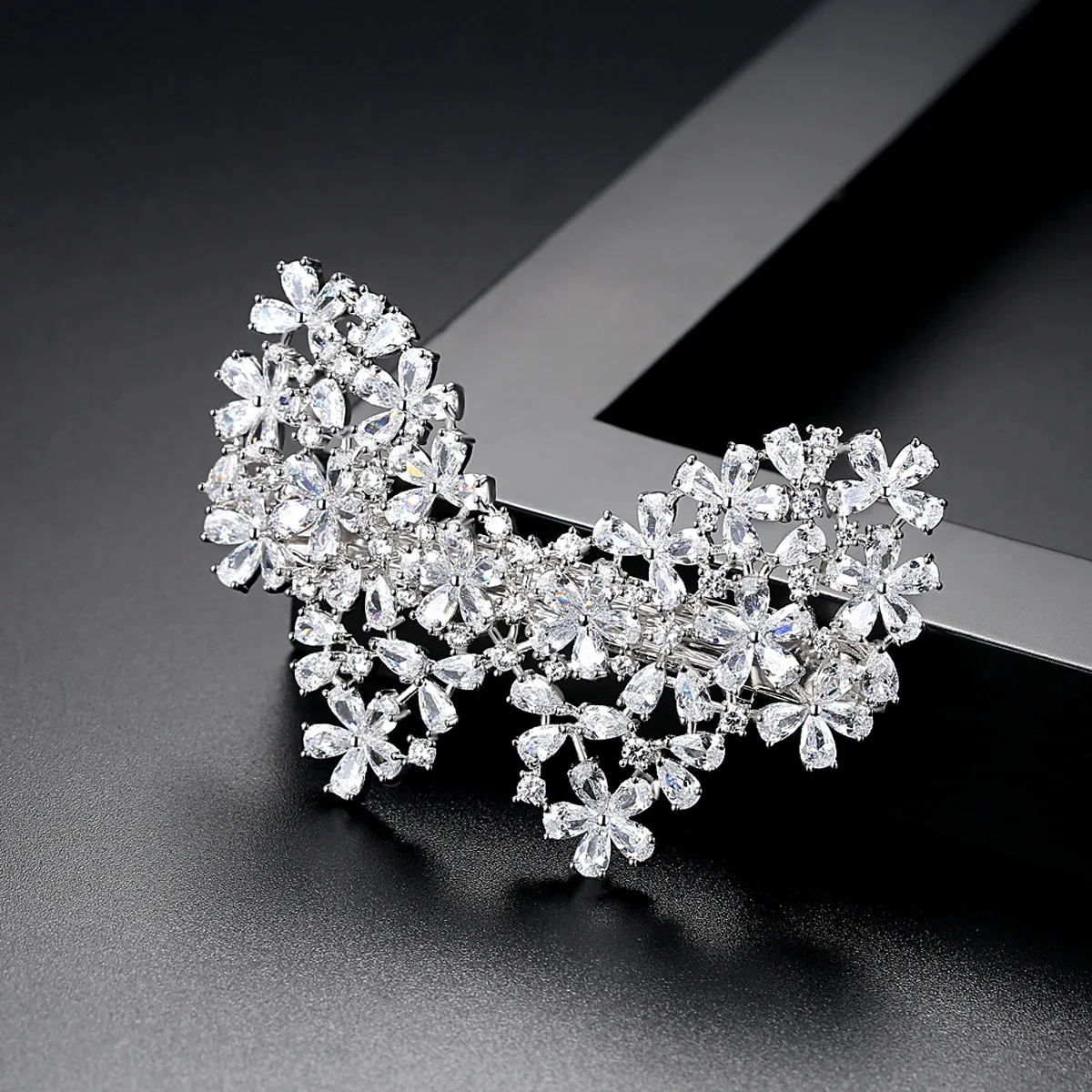 Cubic Zirconia Butterfly Hair Clips Barrettes For Wedding Hair Pieces For Women Girl Prom Party Bridal Hair Clips Accessories