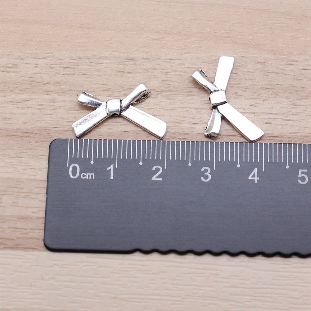 20pcs Bow Bead Charms for DIY Jewellery Making