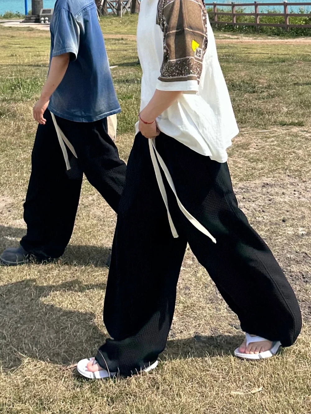 

Casual Lightweight Breathable Draped Loose Leggings Sports Pants Elastic Waist Straight Tube Long Trousers for Young Men