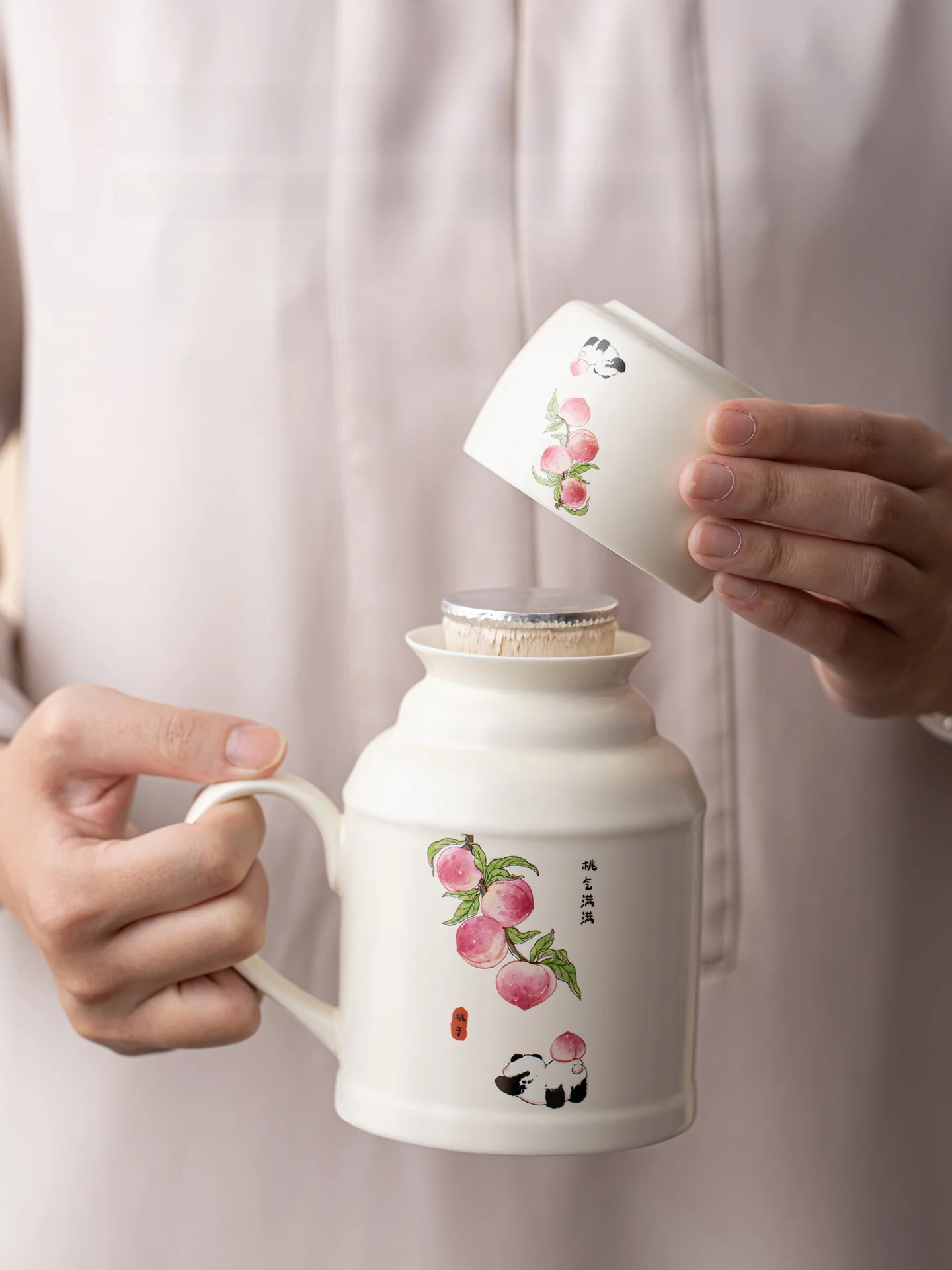 nouvelle-tasse-en-ceramique-style-bureau-2026-avec-chauffe-tasse-et-couvercle-design-traditionnel-chinois-bouteille-d'eau-isotherme-pot-a-the-isole