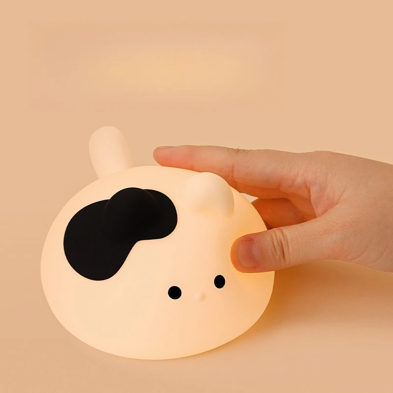 โคมไฟแมวน่ารัก 1 ชิ้น ทำจากซิลิโคน ใช้เป็นไฟกลางคืนแบบชาร์จได้ เหมาะสำหรับข้างเตียงเด็ก ป้องกันดวงตา สัมผัสนุ่มนวล ช่วยให้นอนหลับสบาย
