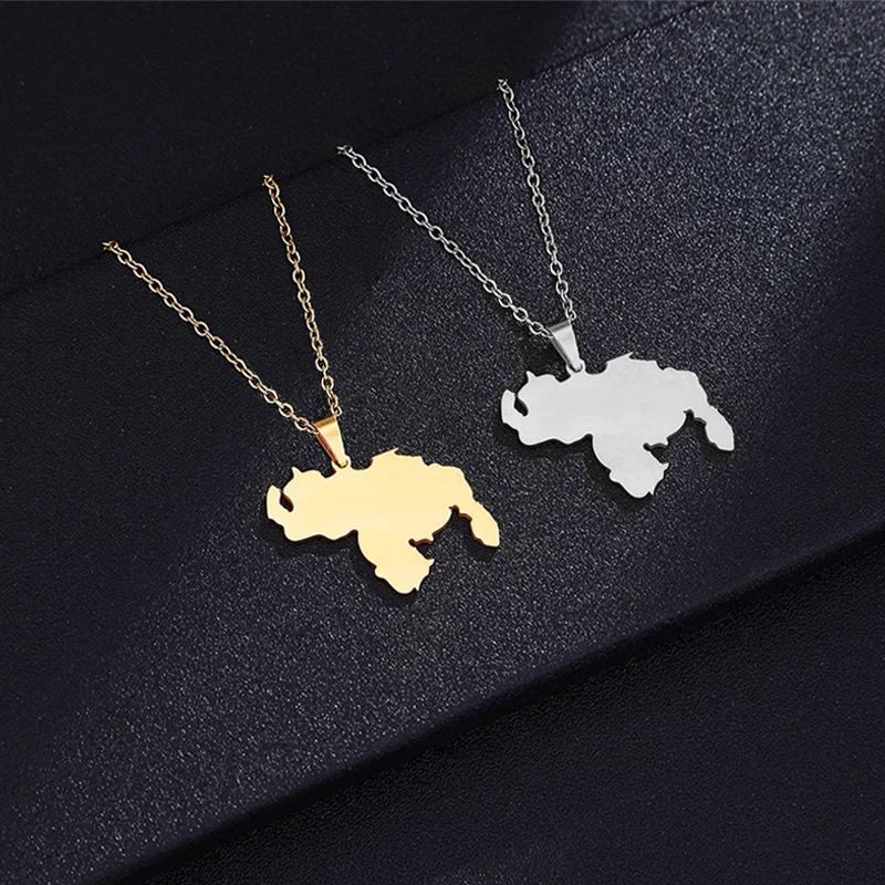 Stainless Steel Love Heart Venezuela Map Pendant Necklace Unisex Couple Ethnic Patriotic Jewelry Hot Sale European Style