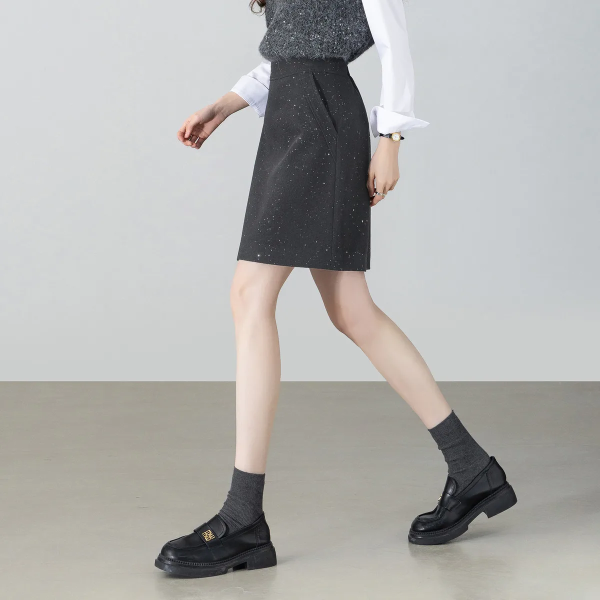 

Юбка А-силуэта SENTUBILA для женщин, весна 2026, мини-юбка Star, серая, черная, повседневная, элегантная, офисная одежда для женщин 161QA6806