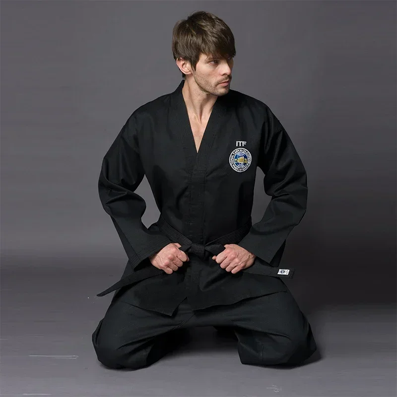 Set uniforme da taekwondo ITF con ricamo nero, pantaloni e cappotto, bellissimi vestiti, uniforme da allenamento per karate