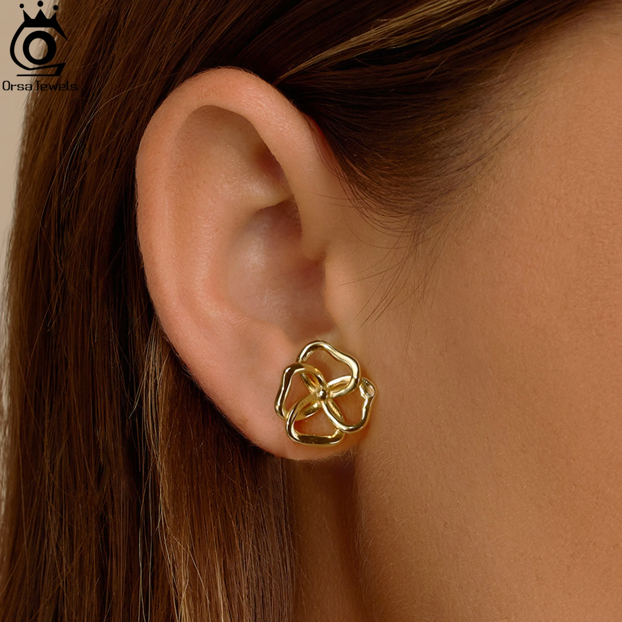 ORSA JEWELS Luxurious 925 Sterling Silver Flower Stud Earrings Nature Style Stunning Jewelry for Special Occasions Gift GAE13