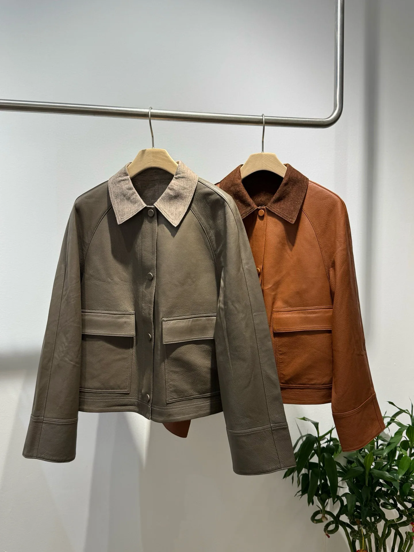 Giacca in pelle di pecora con risvolto vintage da donna nuova autunno di alta qualità
