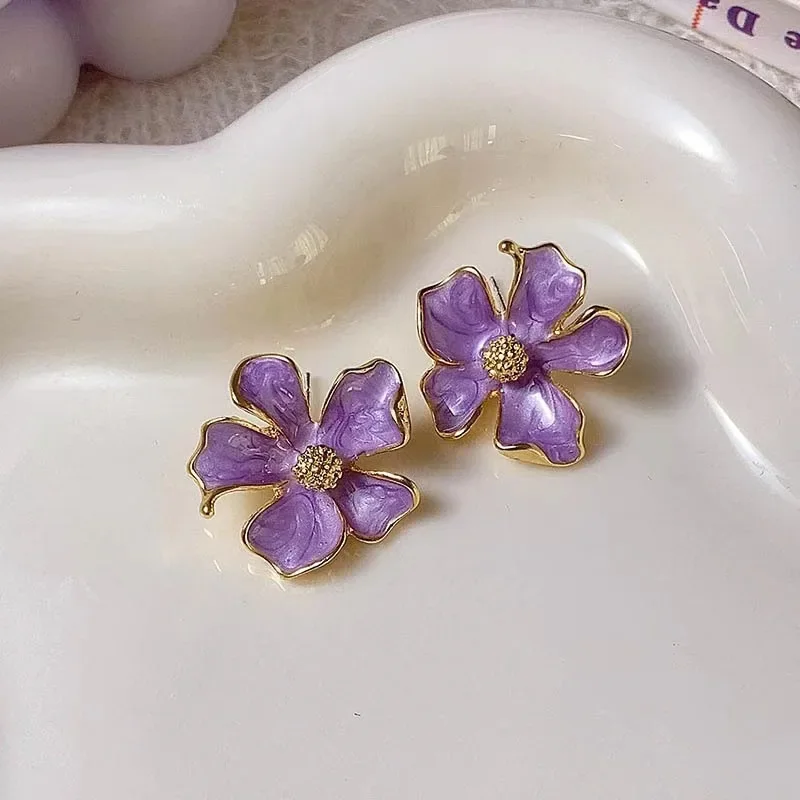 Lavender Purple Color Flower Exquisite Enamel Stud Earring for Women Simple Personality Jewelry Christmas Girl Gift