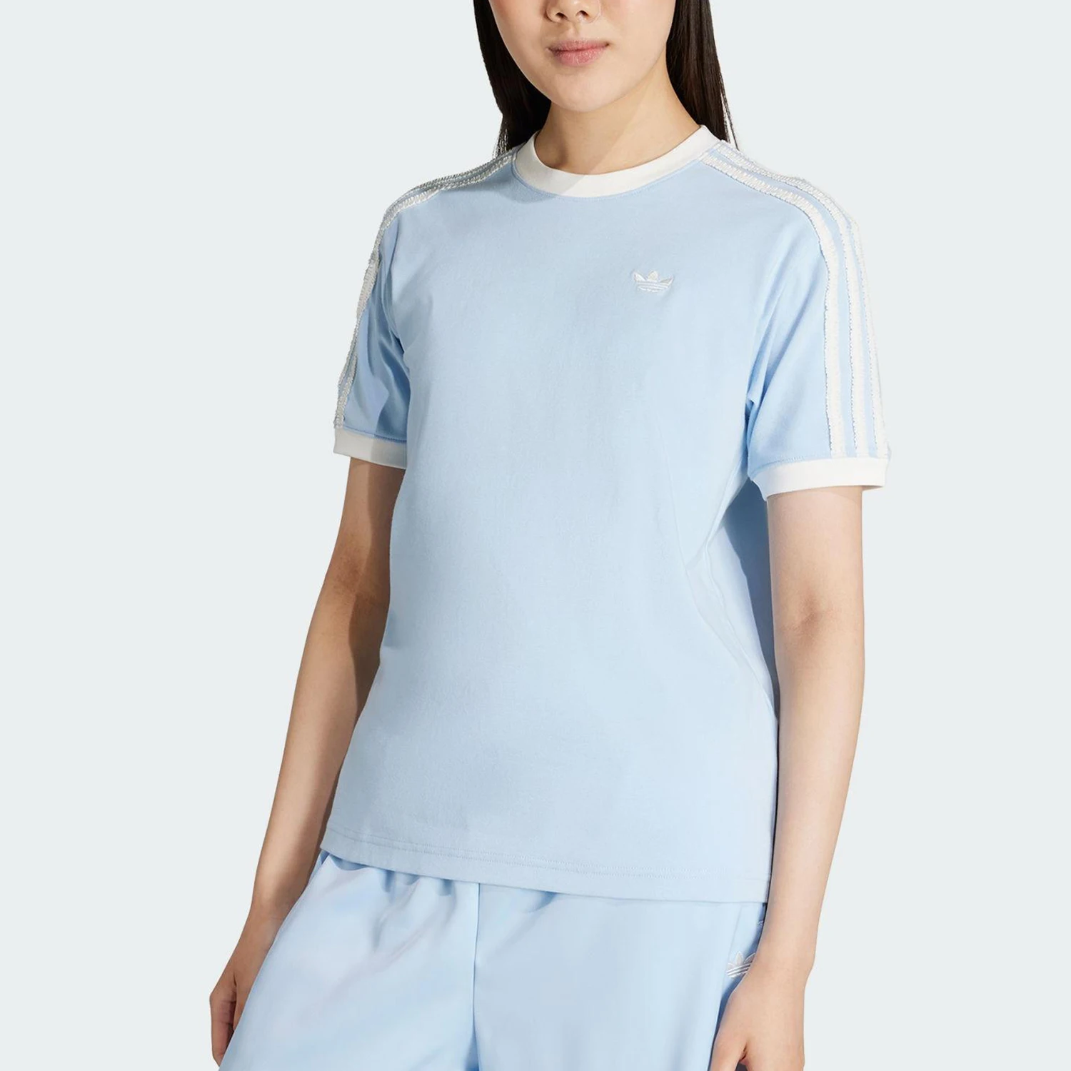 

Adidas genuine Originals Women's Knitted Casual Round Neck Short-Sleeve KC8820