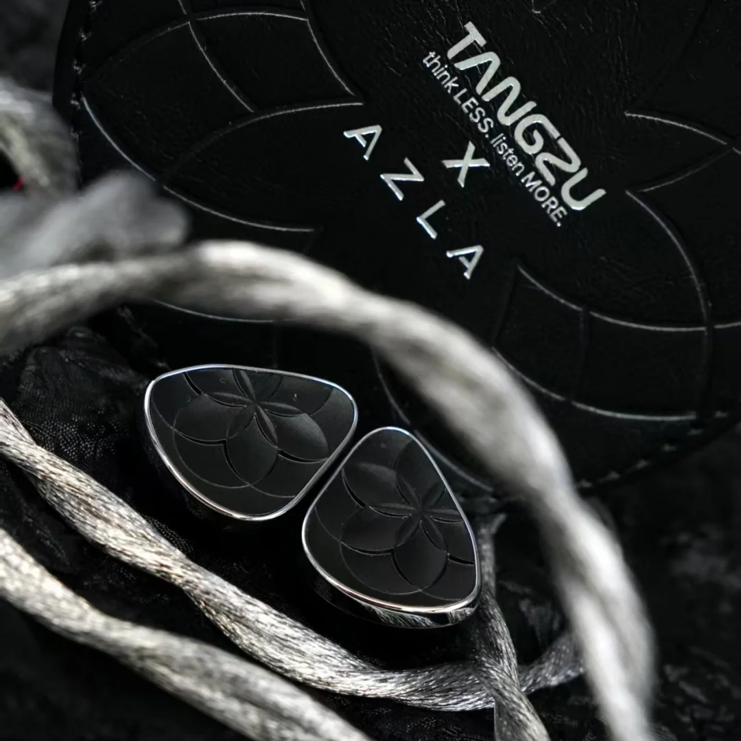 Предварительный заказ TANGZU X AZLA Noirblanc 1 Динамический драйвер + 3 сбалансированных драйвера арматуры IEM с модульной съемной конструкцией кабеля