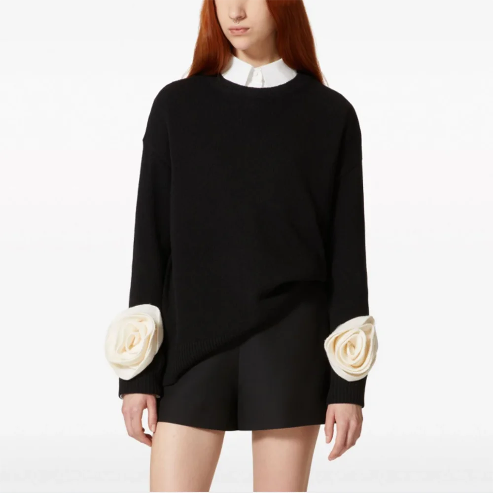 

Spring 2024 New Women's Sweater Y2k 3D Flower Decoration Round Neck Long Sleeve Knitted Top Simple Fashion Loose Peplum Pullover