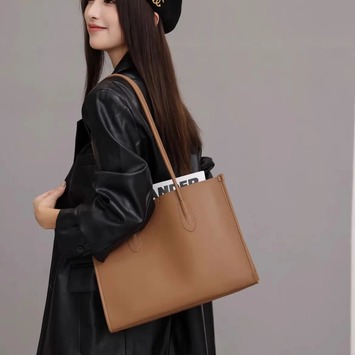 

Женская большая сумка, большая вместимость, нишевый дизайн, текстурированная сумка, сумка через плечо из натуральной кожи, модная сумка через плечо для поездок на работу