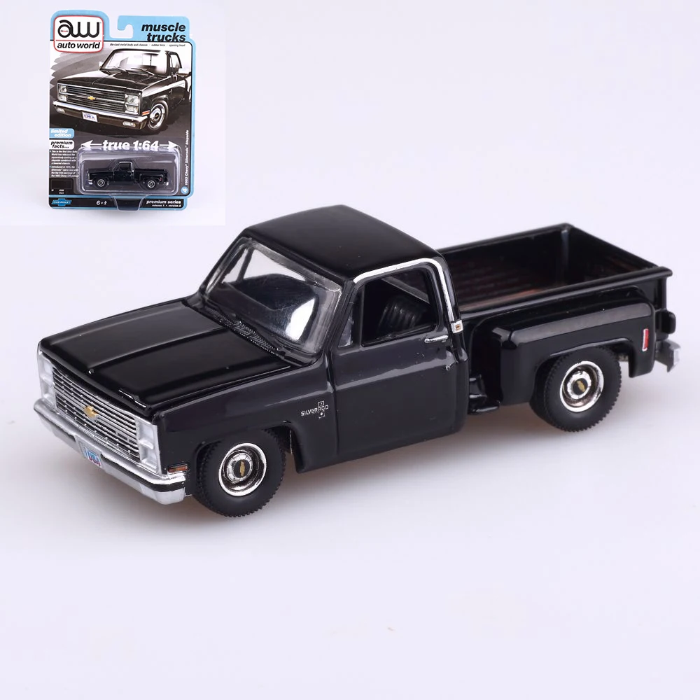 Auto World  Johnny Lightning 1/64 Scale Alloy Car Models 1:64 Ford Chevy Diecasts Vehicles Collection Toys For Boy Gifts