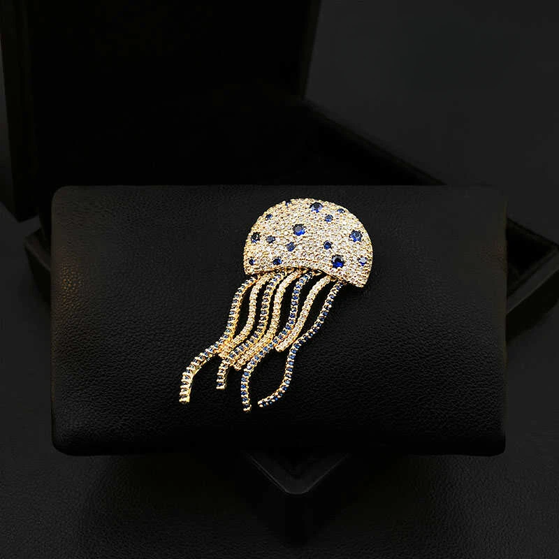 Luxury Jellyfish Decorative Brooch Women High-End Tassel Pin Corsage Personality Suit Neckline Ornament Jewelry Accessories 5579