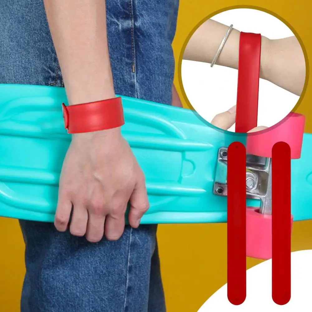 2Pcs Silicone Snap Circle Bracelet Self-Rolling Wristband with Cartoon Pat the Circle Boy Girls Bracelet Toys