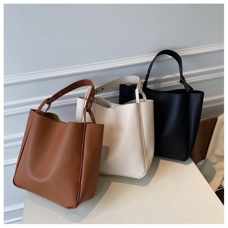 

Fashion Women's Bucket Bag 2025 New Style Large-capacity Single-shoulder Underarm Bag Retro High Quality Commuting Bucket Bag